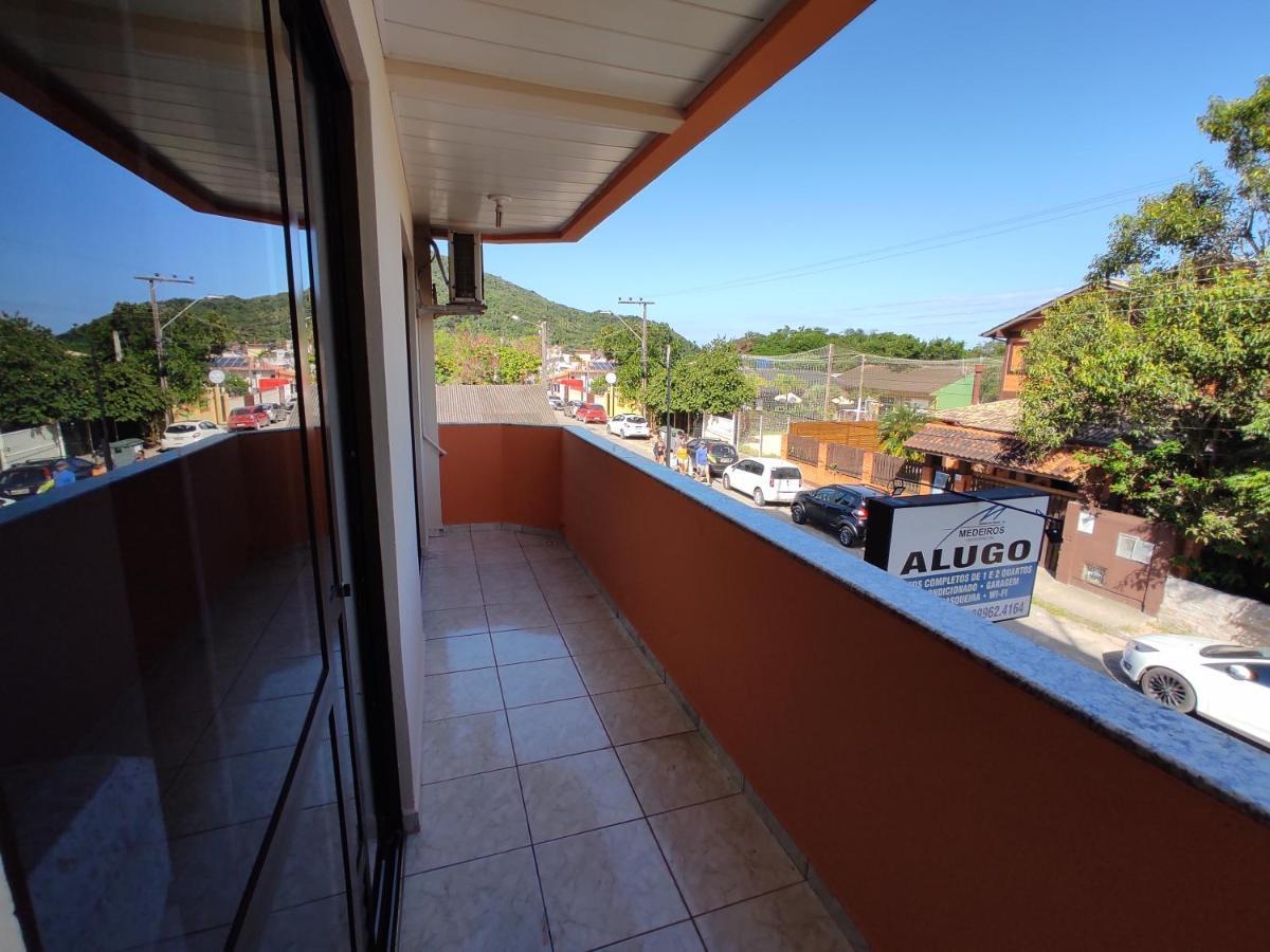 Apartamento Residencial Medeiros Guarda do Embaú Exterior foto