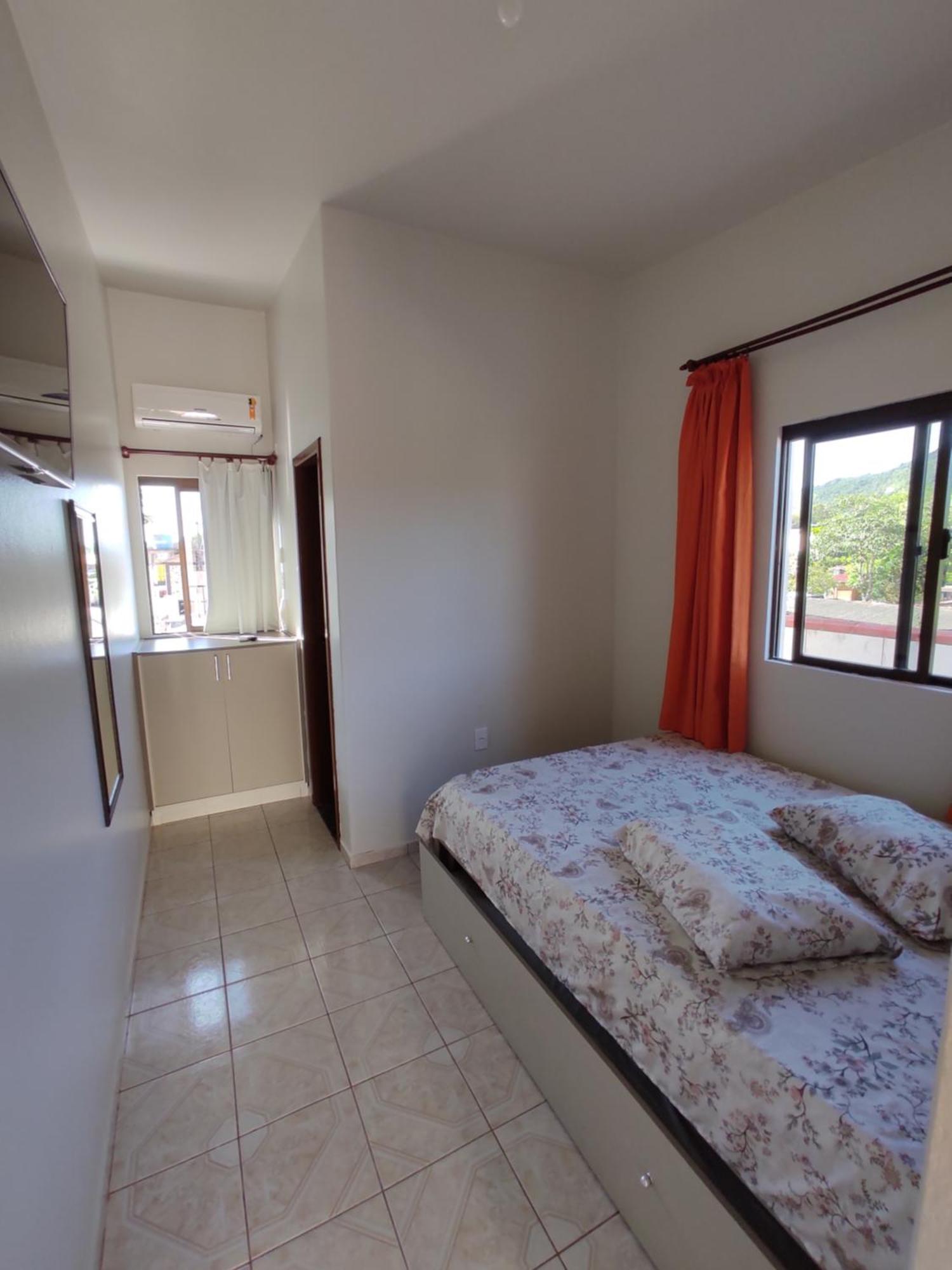 Apartamento Residencial Medeiros Guarda do Embaú Habitación foto
